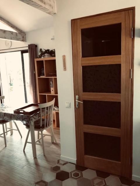 La Brindille Petit Mas Provencal Meuble De Tourisme 3 Etoiles 2-3 Personnes 1 Piece 30 M2 Tout Confort Lisiere Foret Jardin Jacuzzi Piscine Saint-Paul-en-Forêt المظهر الخارجي الصورة